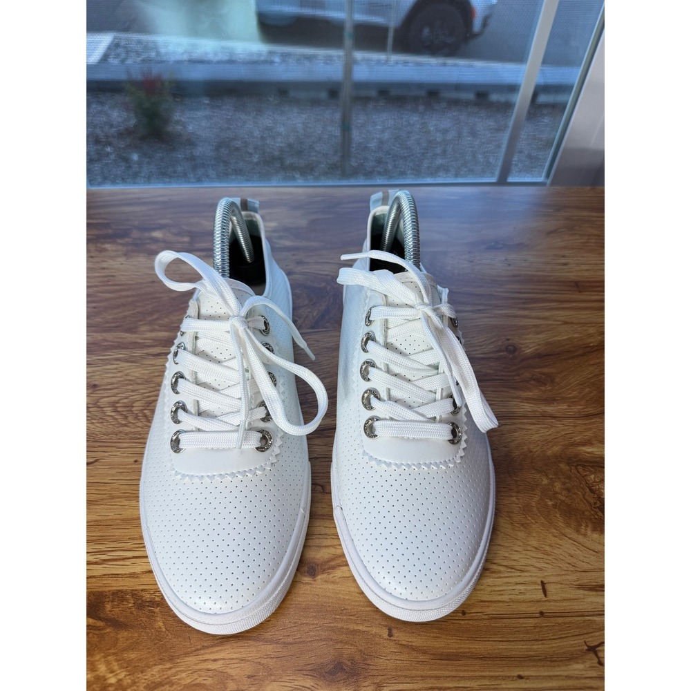 Tommy Bahama Women's White Perforated Rhinestone Eyelet Sneakers Size 8 NWOTS - Picture 2 of 9